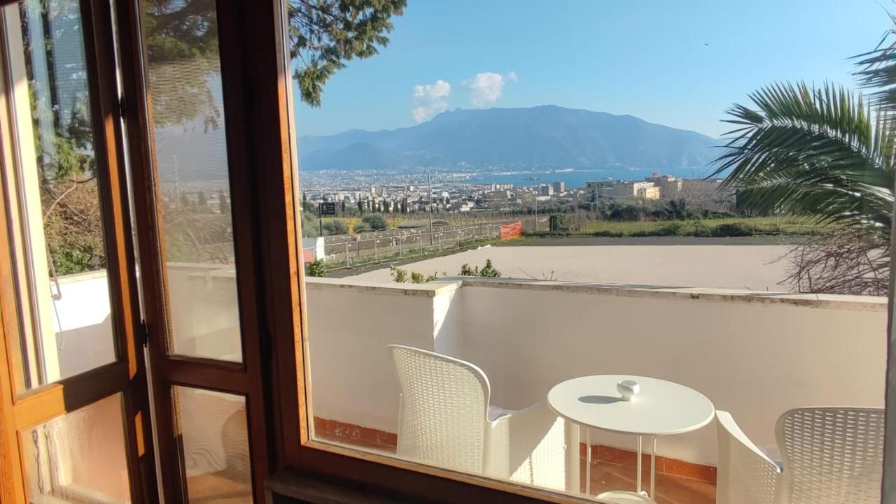 B&B Il Giardino Di Villa Anna Trecase Eksteriør billede